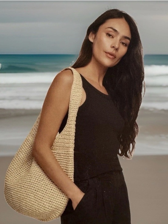 Banana Republic Handbags - BANANA REPUBLIC RAFFIA TOTE BAG Boho Crochet Shoulder Bag — Cream Straw Tote